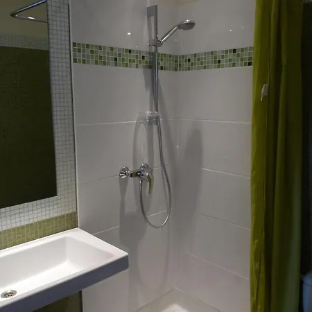 Du Rhin Hotel 2*