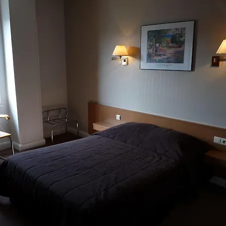 Du Rhin Hotel 2*