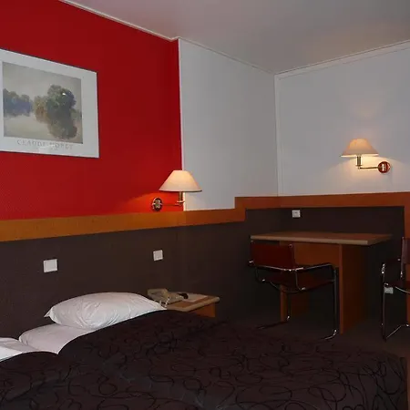 Du Rhin Hotel 2*